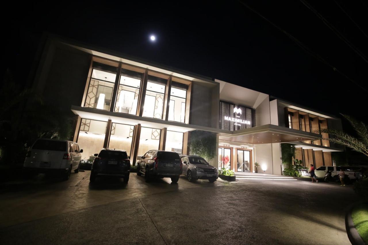 The Maximilian Hotel Cauayan Zewnętrze zdjęcie