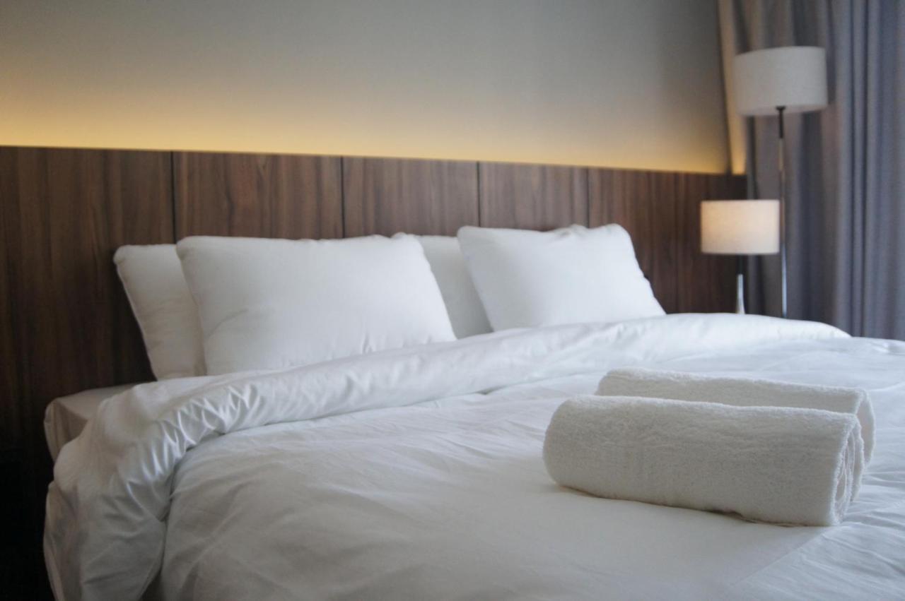 The Maximilian Hotel Cauayan Zewnętrze zdjęcie