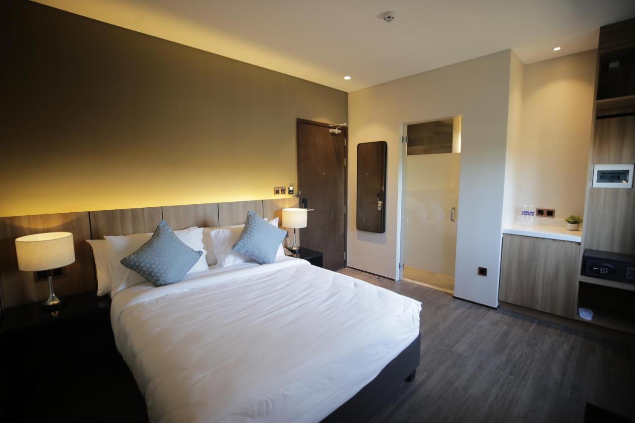The Maximilian Hotel Cauayan Zewnętrze zdjęcie
