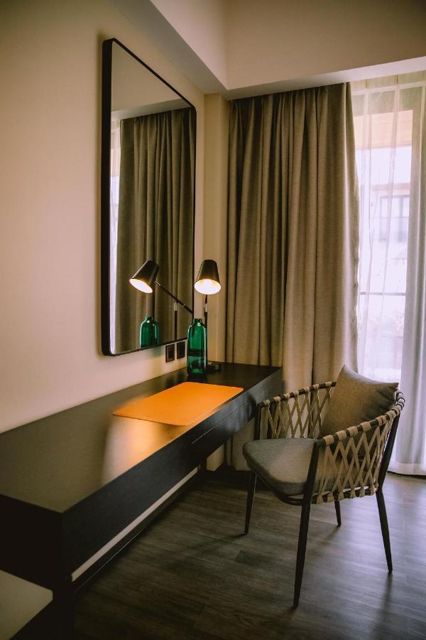 The Maximilian Hotel Cauayan Zewnętrze zdjęcie